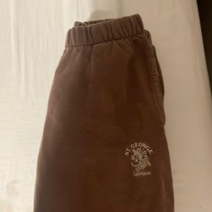 Brandy melville rosa sweats!